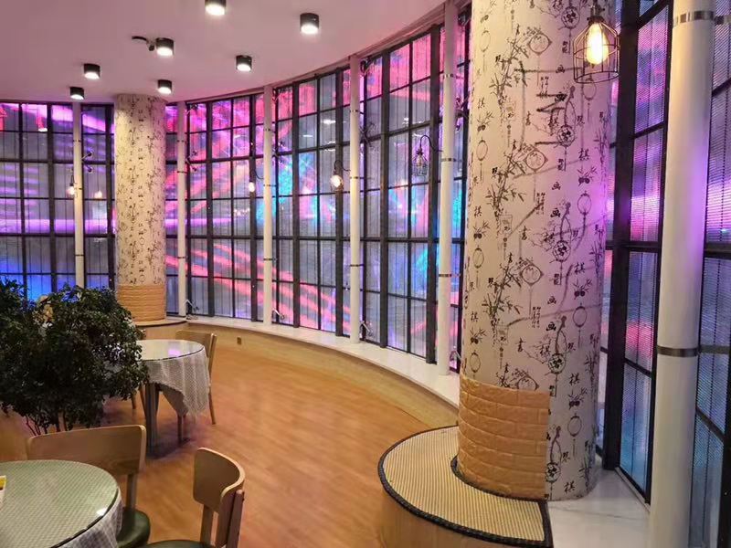 全彩led透明屏價(jià)格是多少錢？